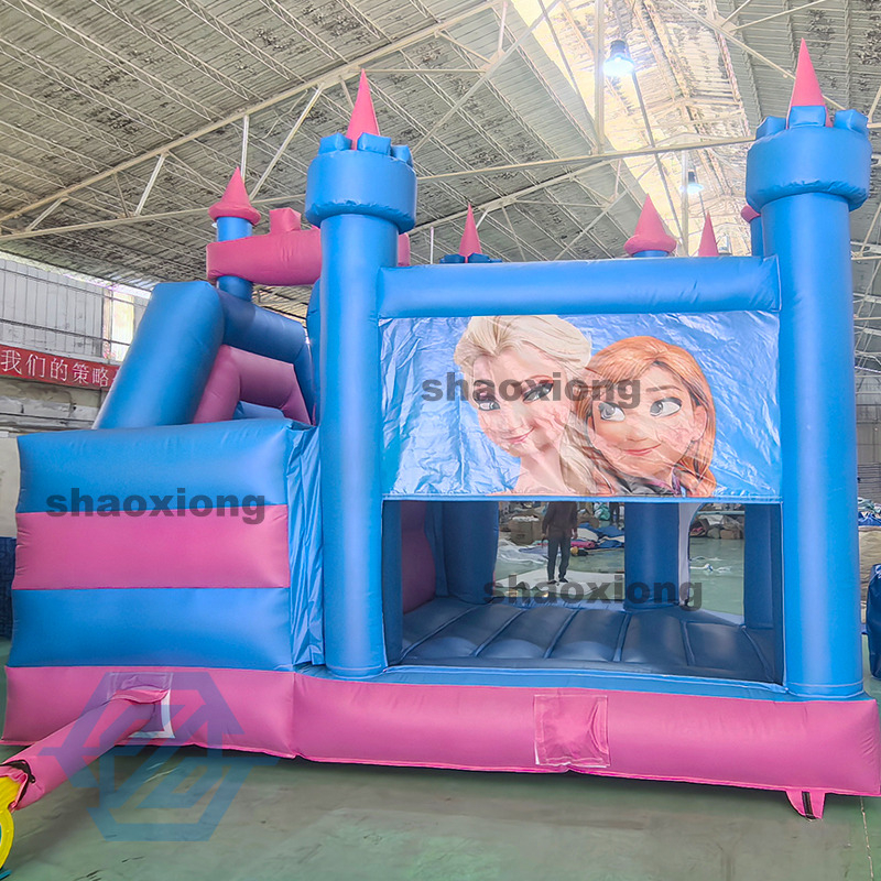 Casa inflable comercial de rebote con tema congelado con tobog&aacute;n
