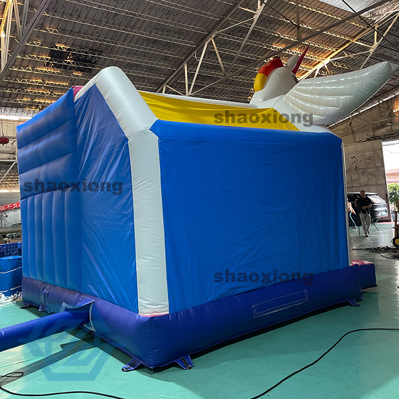 Aufblasbare H&uuml;pfburg im Regenbogenpferd-Stil mit Rutsche