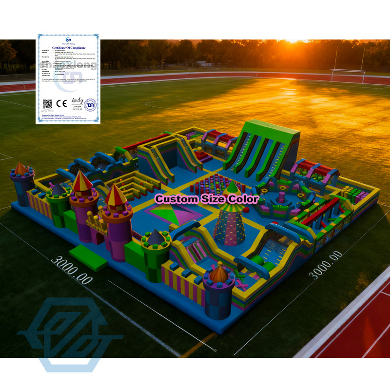  Parco giochi gonfiabile con scivolo da arrampicata in vendita