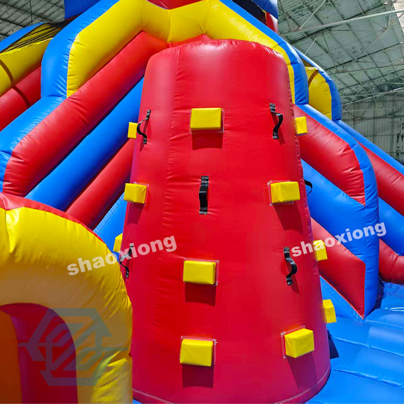 Diapositiva inflable comercial de la casa de la despedida de la patrulla combinada con el ventilador