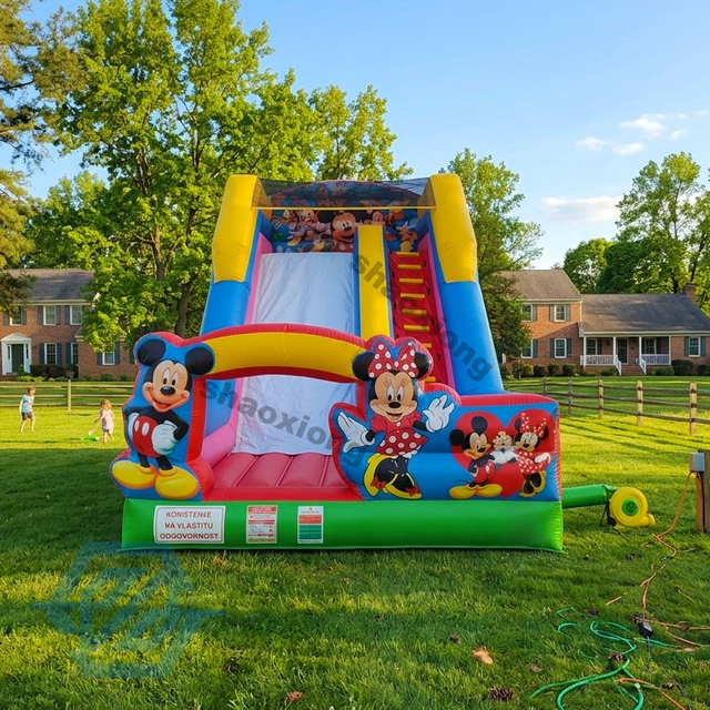 Tobog&aacute;n inflable con tema de Mickey Mouse de dibujos animados al aire libre a la venta