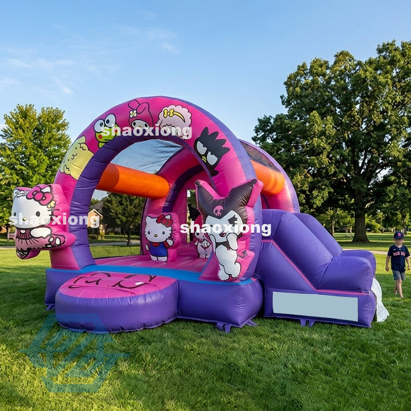 Nadmuchiwany domek do skakania HelloKitty ze zjeżdżalnią