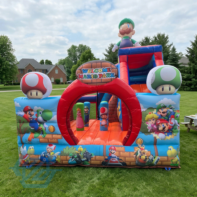 Casa inflable de rebote con tema de dibujos animados con tobog&aacute;n