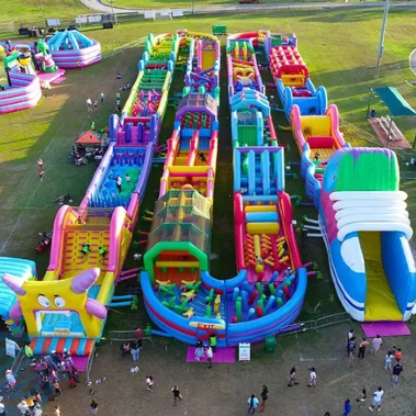 C&oacute;mo los parques inflables est&aacute;n revolucionando los centros de entretenimiento familiar
