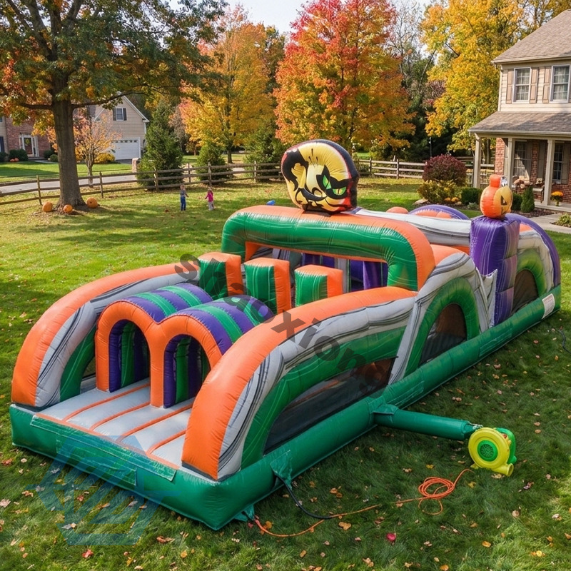Carrera de obst&aacute;culos inflable grande comercial de Halloween de la granja de calabazas